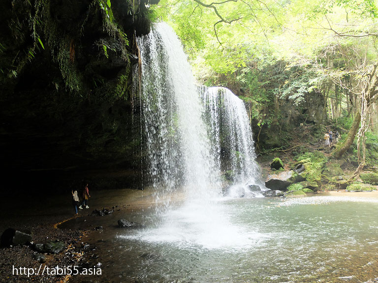鍋ヶ滝／Nabegataki（waterfall）（熊本県小国町）