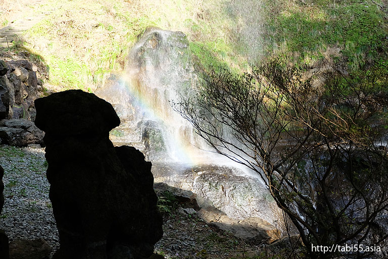 壇鏡の滝（だんぎょうのたき）島根県隠岐の島町／waterfall Dan-gyo(Shimane)