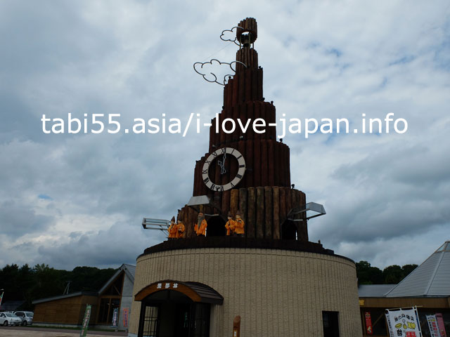 世界最大級のハト時計塔「果夢林」